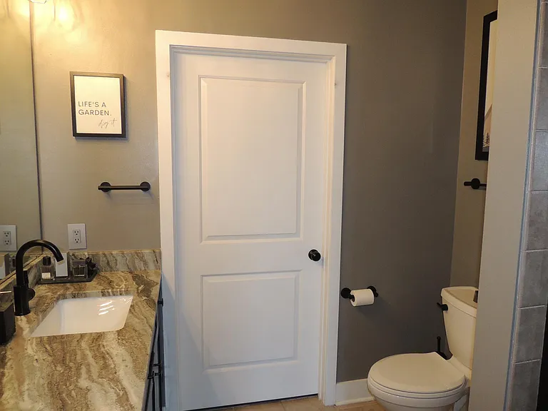630 Calvert St #302 — Photo 15