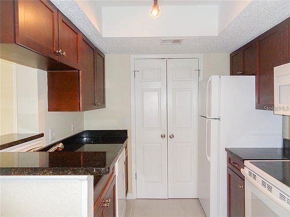 3rd image of 10200 Gandy Blvd N APT 610