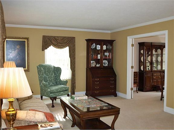 2nd image of 2104 Jesse Dr