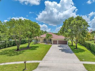 16310 Paddock Ln, Weston, FL 33326