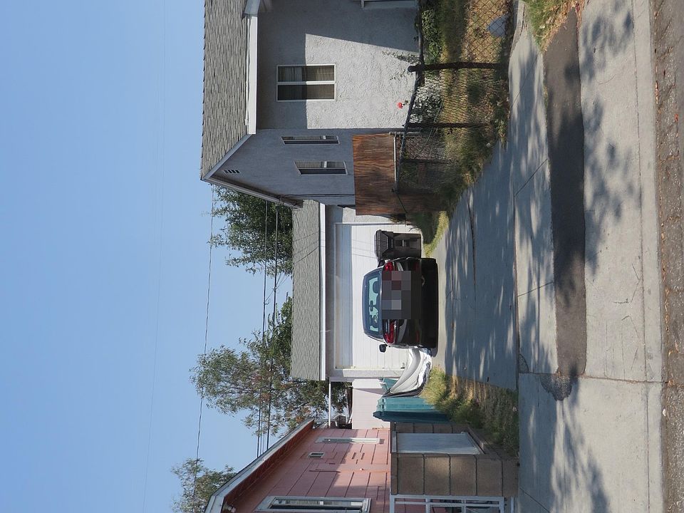 2nd image of 339 E Sunset St