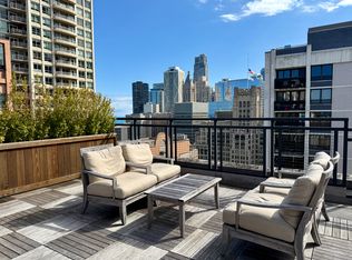 850 N Dewitt Pl APT 14I, Chicago, IL 60611
