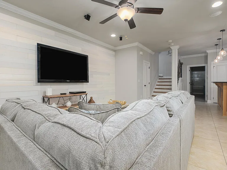 202 Kono Way — Photo 5