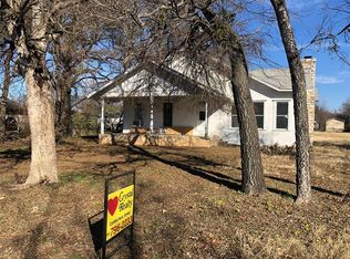 606 9th St, Hico, TX 76457