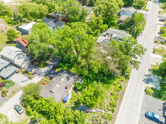 3rd image of 7710 Oak Ave