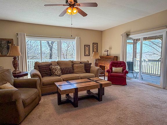4th image of 84 Powhatan Dr