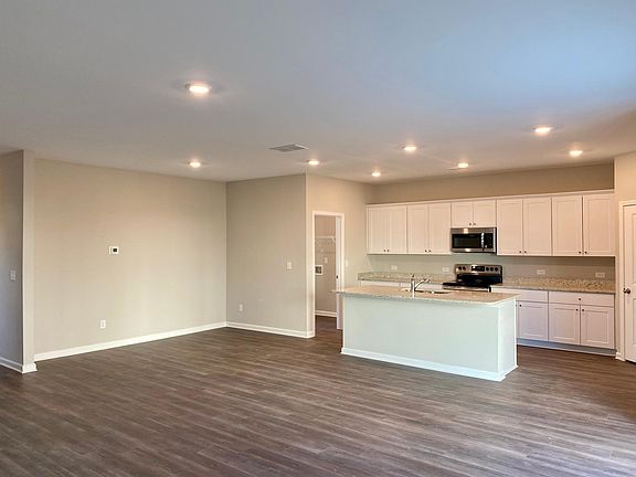 Dining Room (left area)