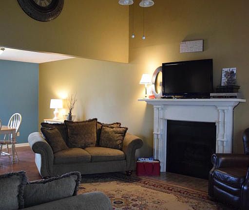 4th image of 7532 Holly Crest Ln