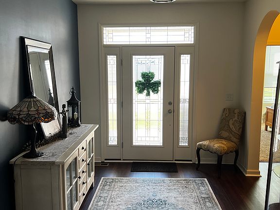 3rd image of 7544 Basswood Dr