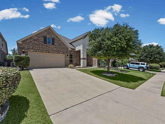 5th image of 905 Bliss Ln
