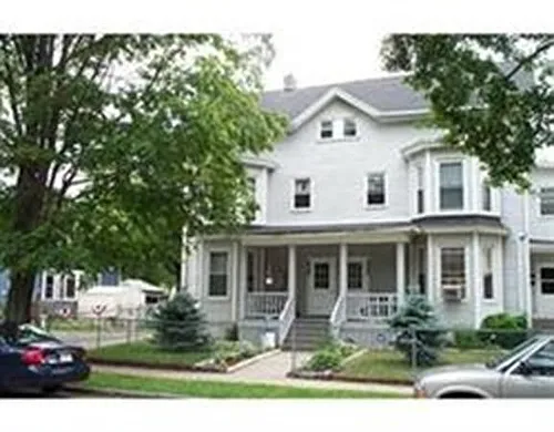 1055 Central St #1 Photo 1