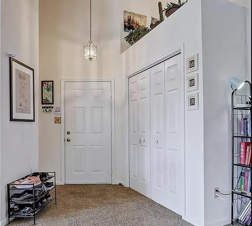Apartment Entrance with High Ceiling.