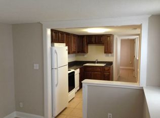 605 E 42nd St #1, Kansas City, MO 64110