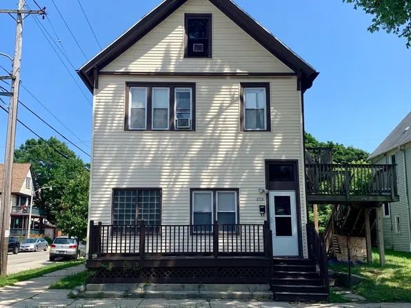 2576 N Booth St, Milwaukee, WI 53212