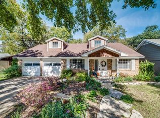 2907 W 11th St, Irving, TX 75060