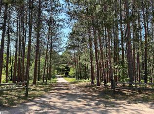 6488 Keffer Rd, Kingsley, MI 49649