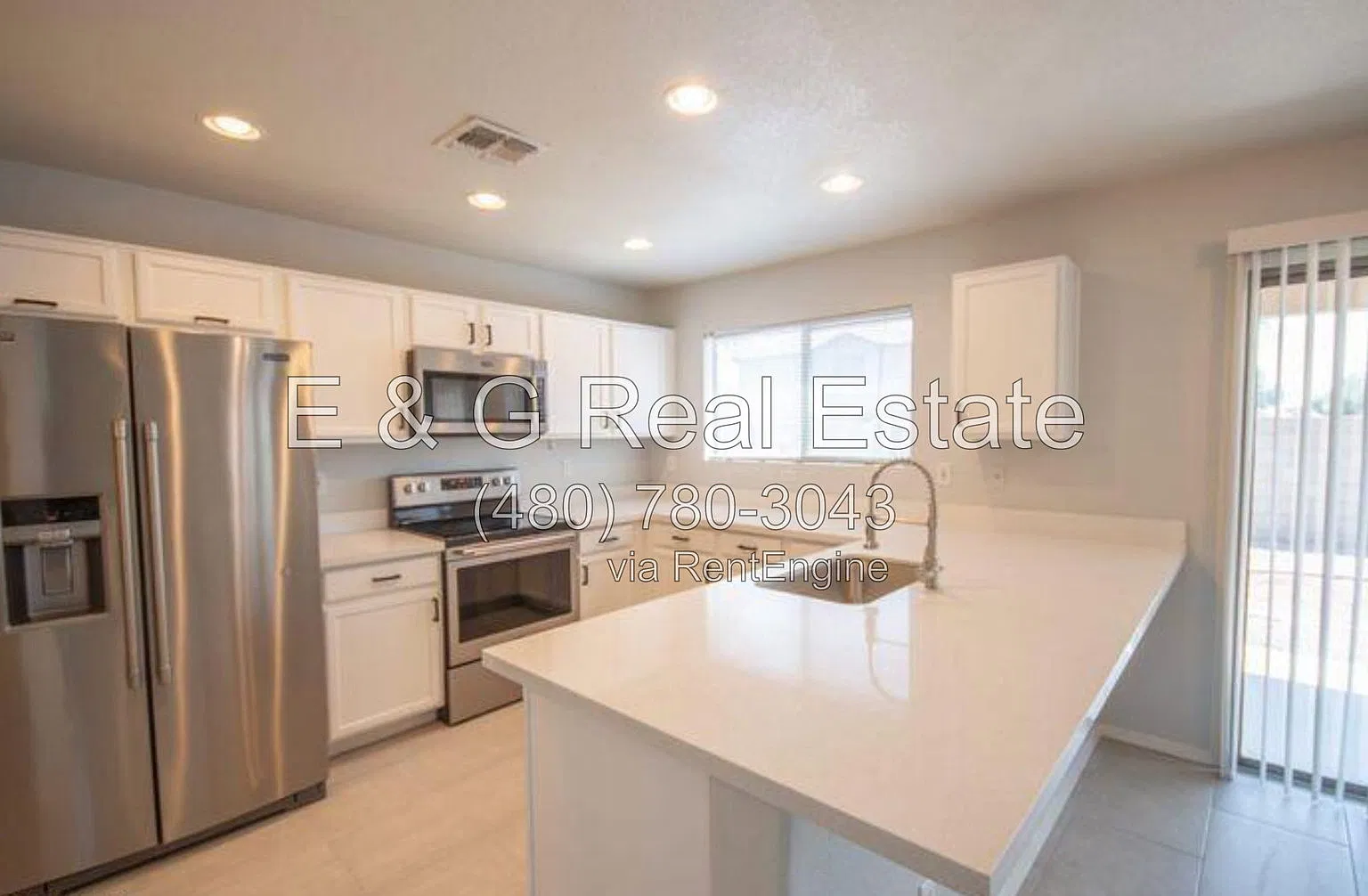 4 bed, 2.5 bath, 2430 sqft, $2,600 — Photo 2