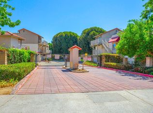 827 Cinnamon Ln #3, Duarte, CA 91010