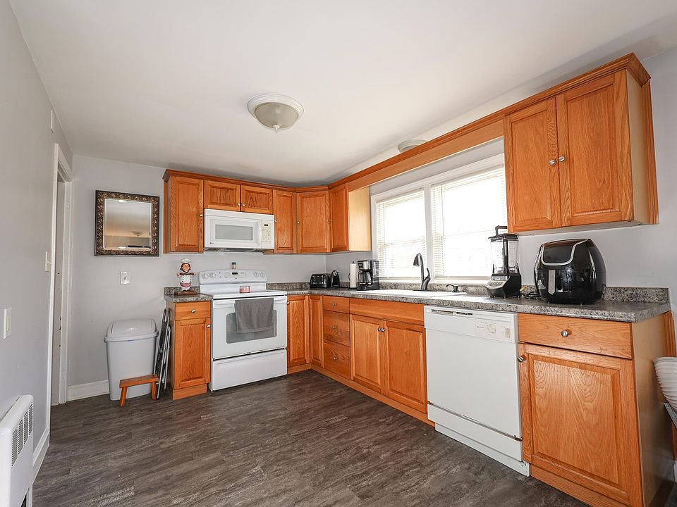 4 River Road, Allenstown, NH 03275 Zillow