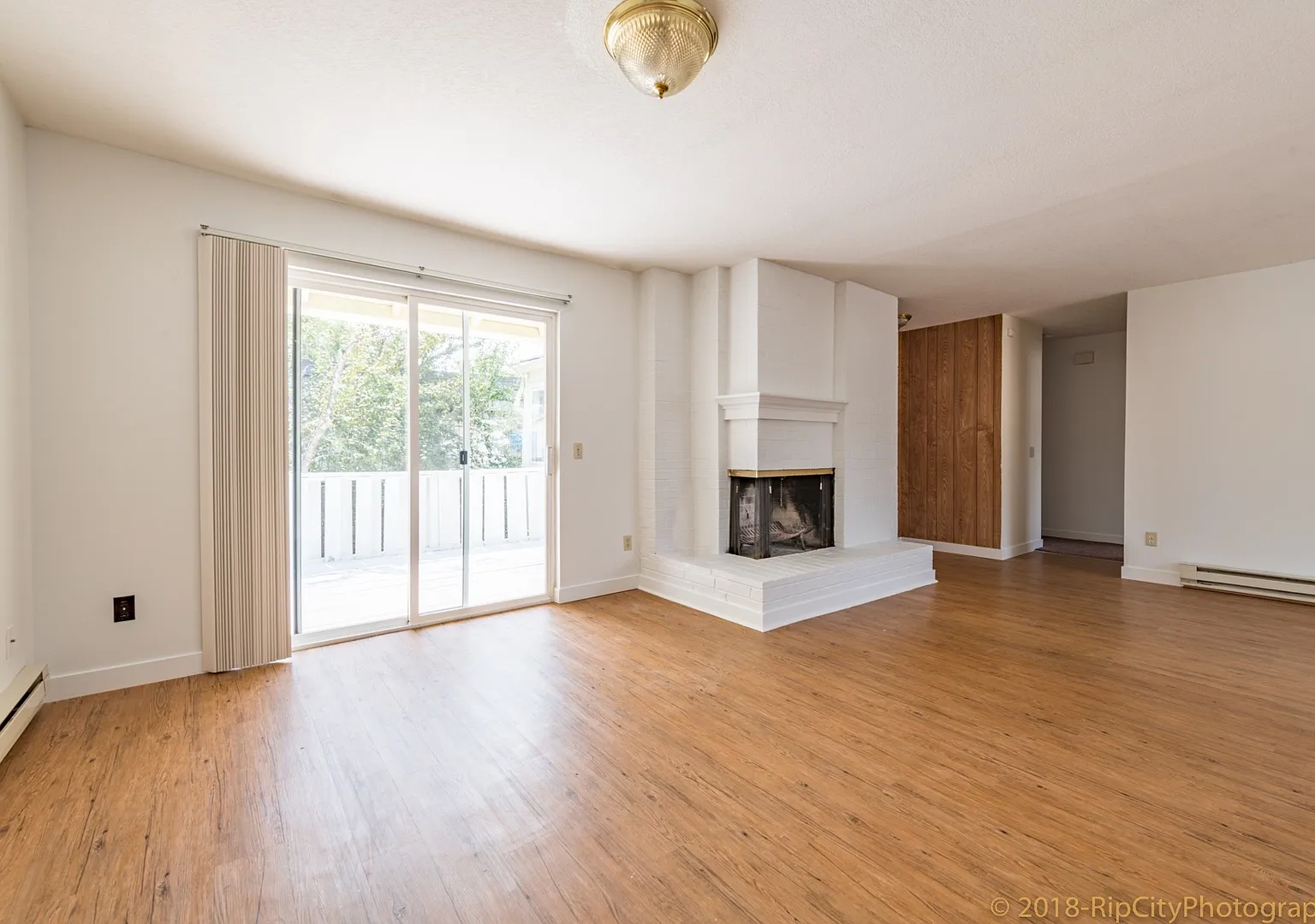 34SW125 — Photo 1