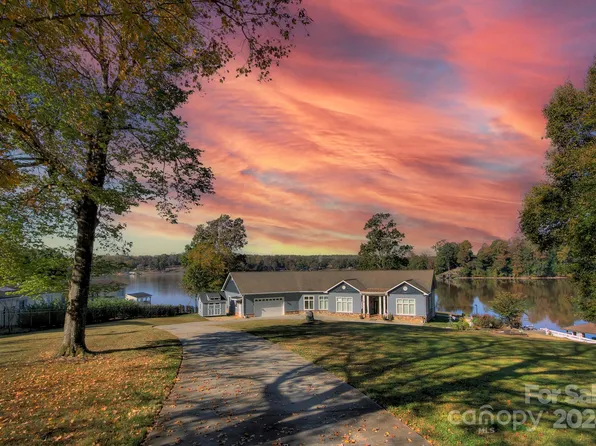 11201 Windy Grove Rd, Charlotte, NC 28278