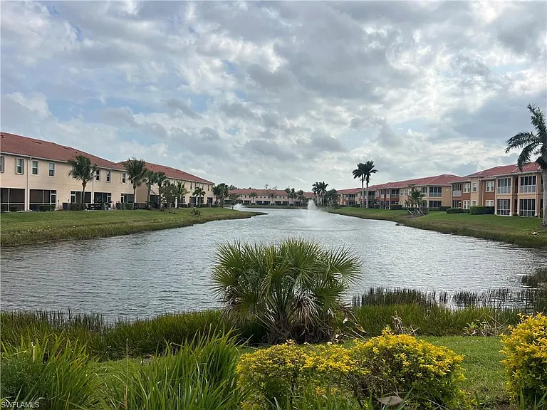 10300 Via Colomba Cir — Photo 41