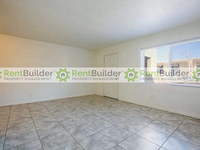3422 Smith Ave SE — Photo 9
