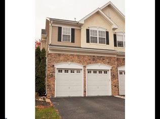 46 Valley View Dr, Morrisville, PA 19067