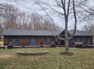 6095 Planett Rd, Terre Haute, IN 47805