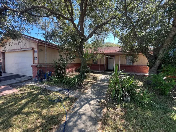 8125 Baylark Dr, Corpus Christi, TX 78412