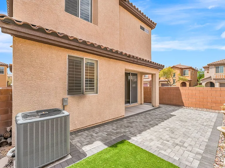 7616 Perla Del Mar Ave — Photo 20