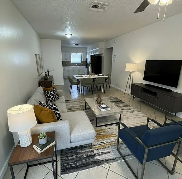 14031 Linden St — Photo 2