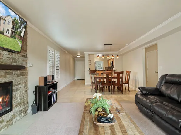 2401 Eilers Ln Unit 307, Lodi, CA 95242