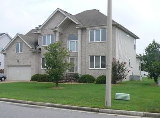 2203 Tattenhall Ln, Chesapeake, VA 23323