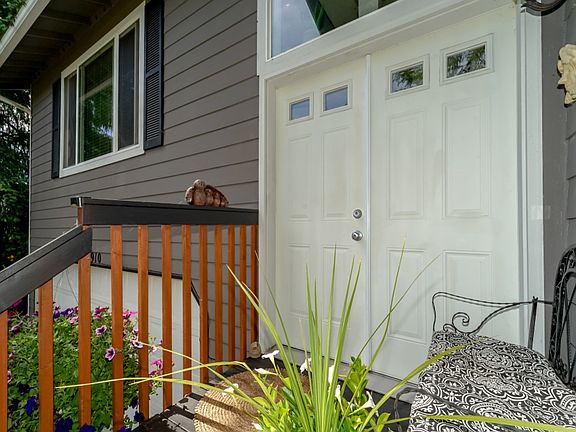 4th image of 21910 147th St E