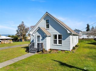 3913 R Ave, Anacortes, WA 98221