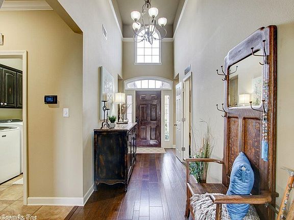 4th image of 105 Kirby Ct