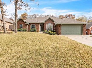 804 N Creek Dr, Edmond, OK 73034