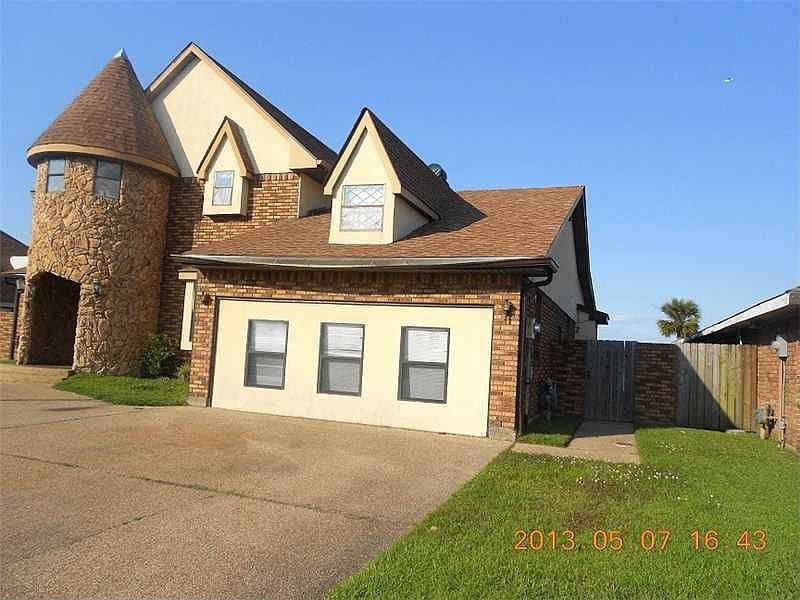 2nd image of 7033 Lake Willow Dr