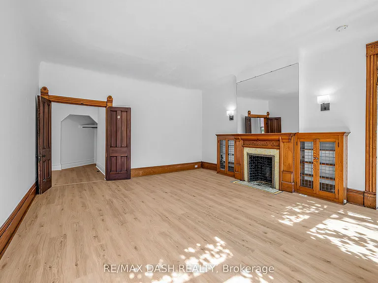 665 Huron St — Photo 15