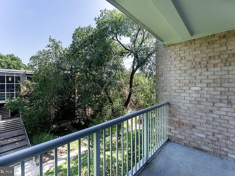 2908 Kings Chapel Rd — Photo 6