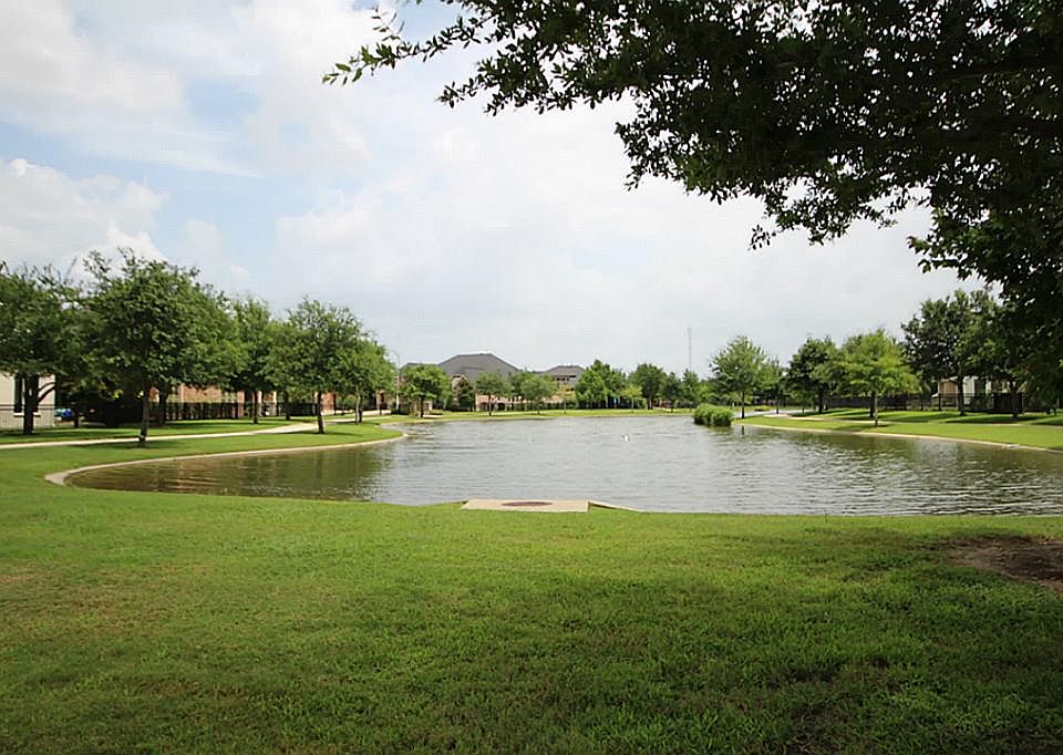 1st image of 21514 Briar Landing Ln