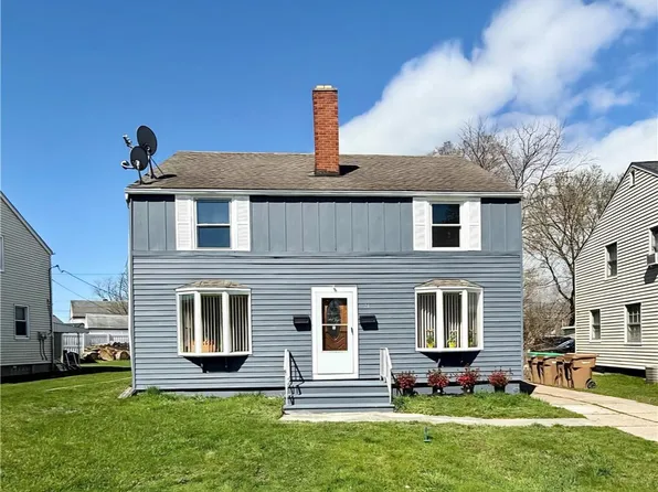 24 Garden Rd, Cheektowaga, NY 14225