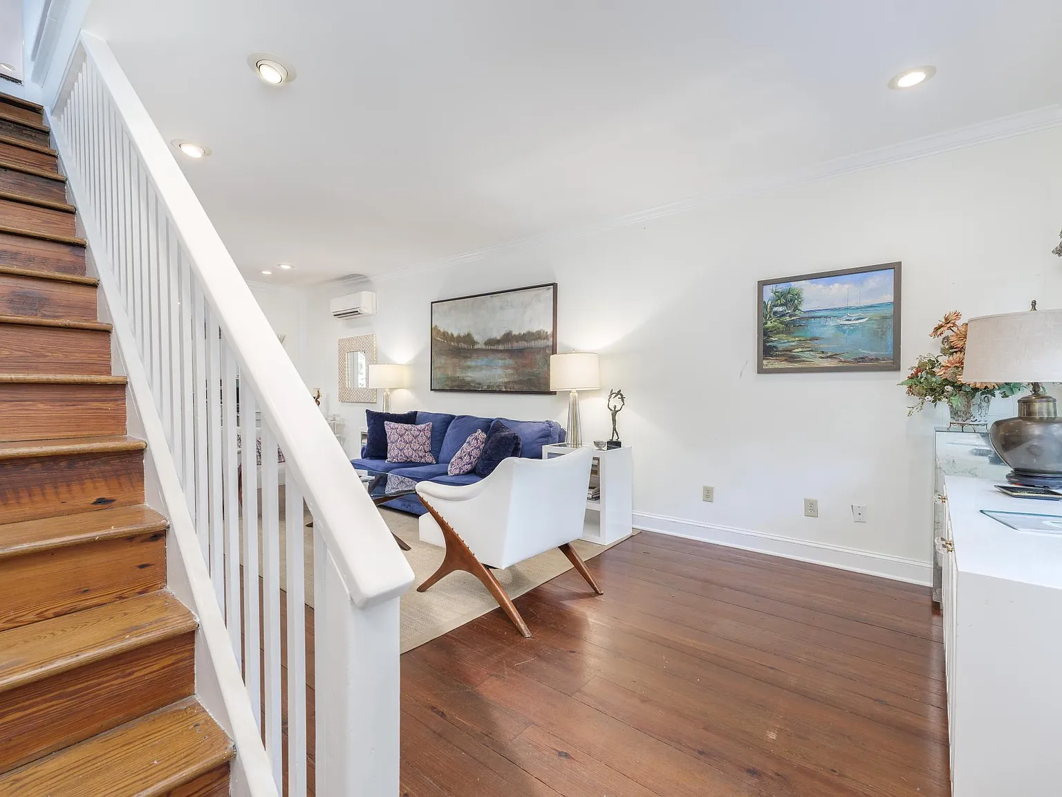 3 bed, 1887 sqft, $7,000 — Photo 2