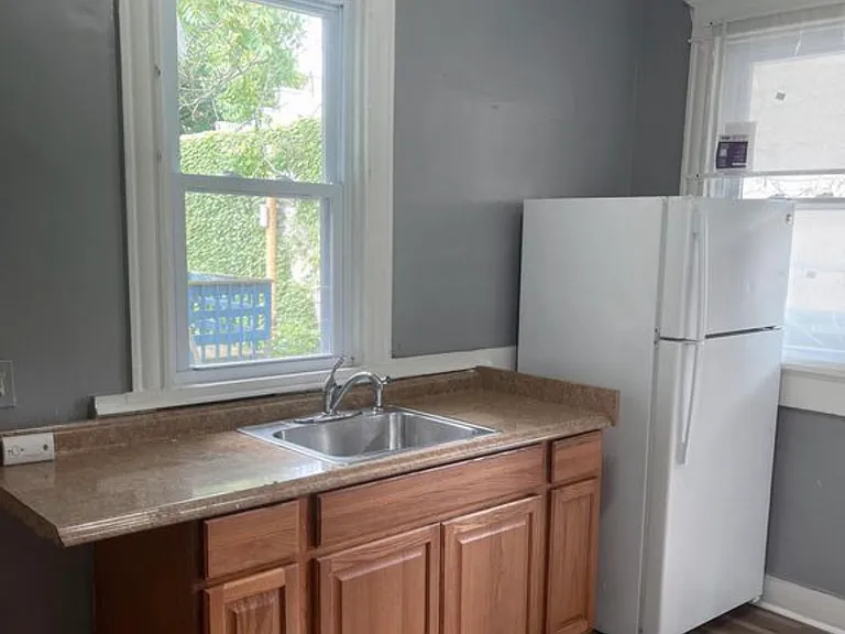397 Orange St #2 — Photo 7