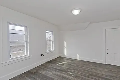 26 Huntington St #3 — Photo 7