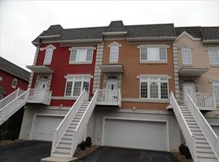 68 Alexander Ct, Nanuet, NY 10954