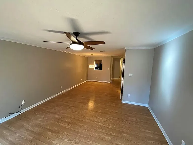 4710 Brookwood Dr — Photo 7