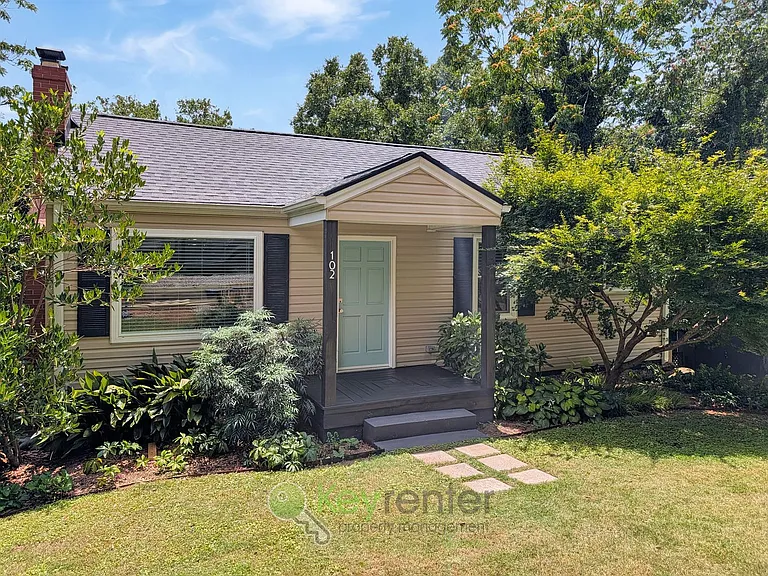 102 Woodville Ave — Photo 2