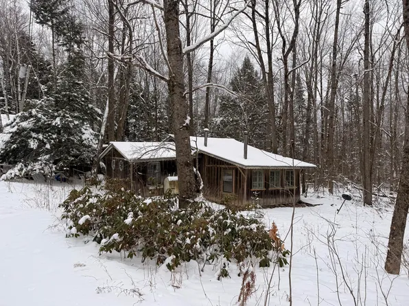 186 Transalpine Road, Lincoln, ME 04457